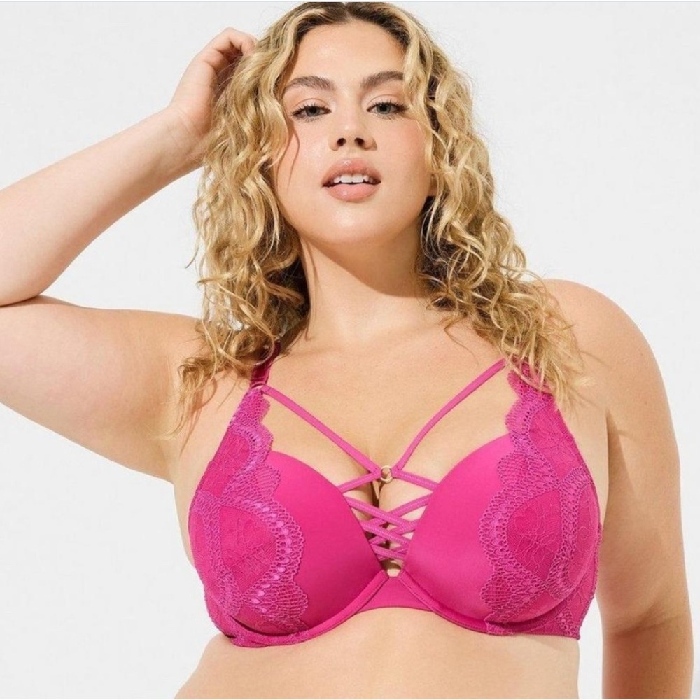 Torrid 44D Torrid XO Lace Push Up Plunge Bra Pink‎ Strappy Lace